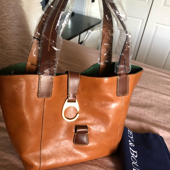 dooney and bourke tan purse